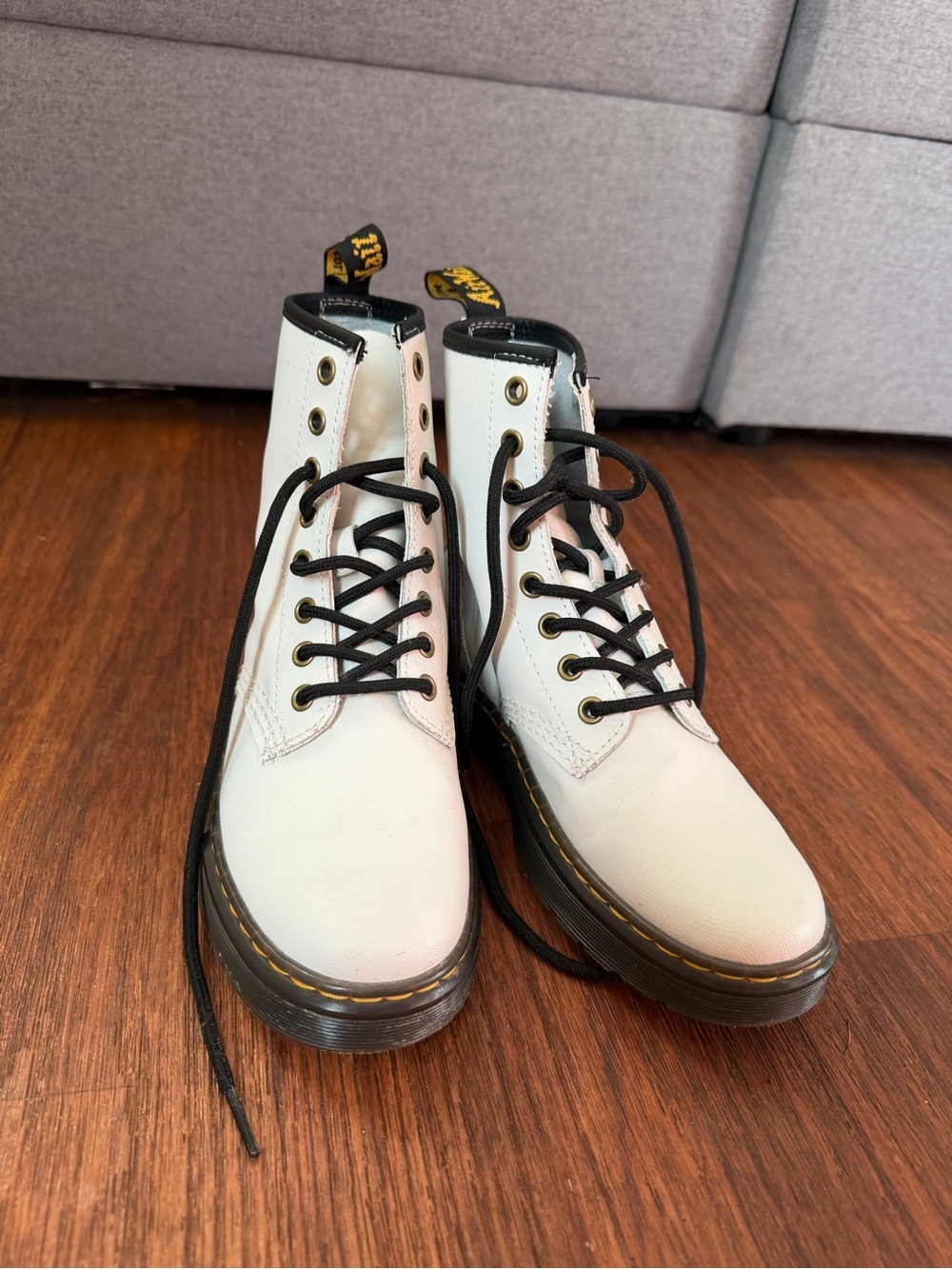 White Lace-Up Leather Combat Boots - Unbranded